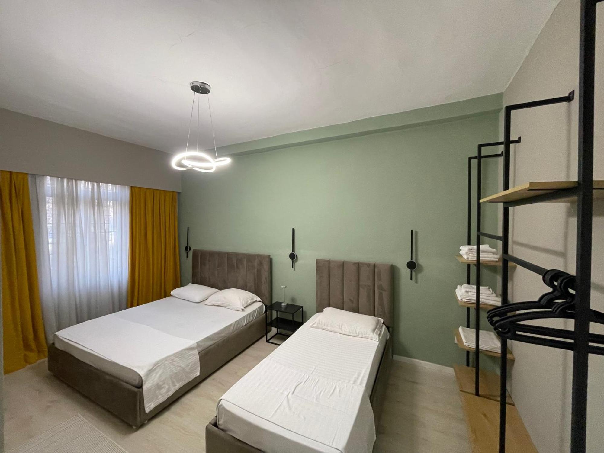 Green Apt Blloku Tirana Exteriör bild